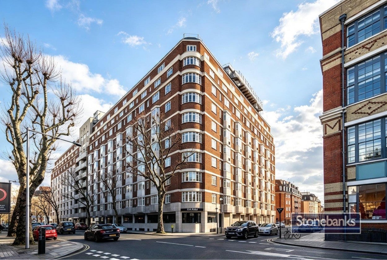 Flat Sloane Avenue in Greater London