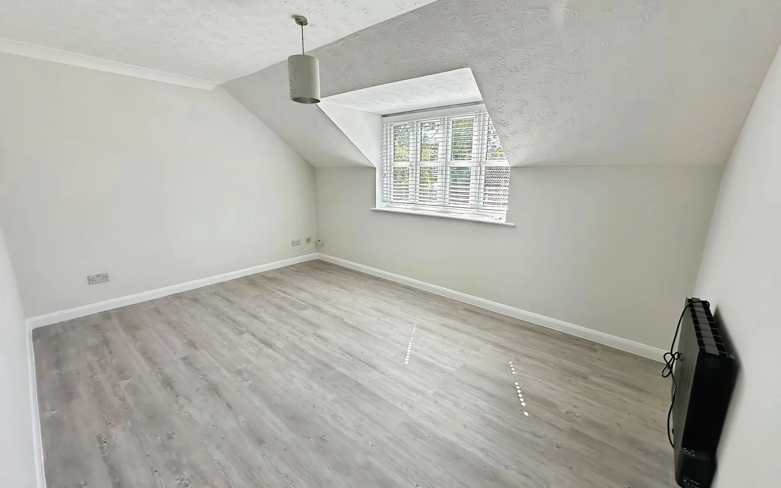 Flat Lodgehill Park Close in Greater London