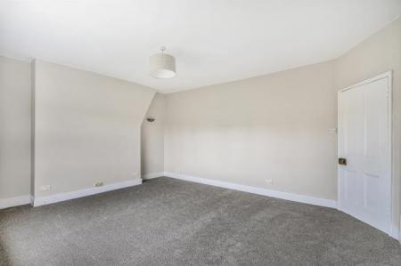 Flat Marlborough Road in Greater London
