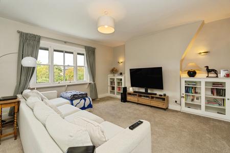 Flat Marlborough Road in Greater London