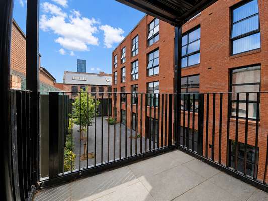 Flat Northwood Street in Birmingham