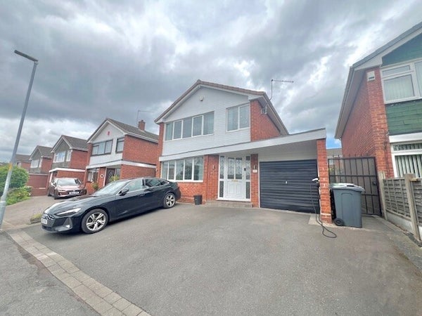 House Penryn Close in Walsall