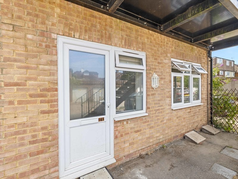 House Dovers Green Road in Reigate and Banstead