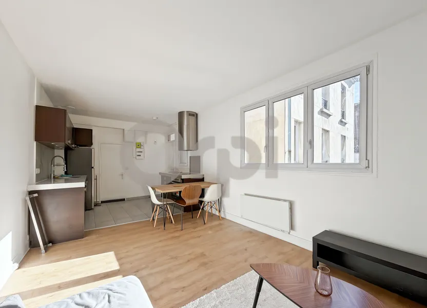 Appartement Avenue Gambetta à Paris