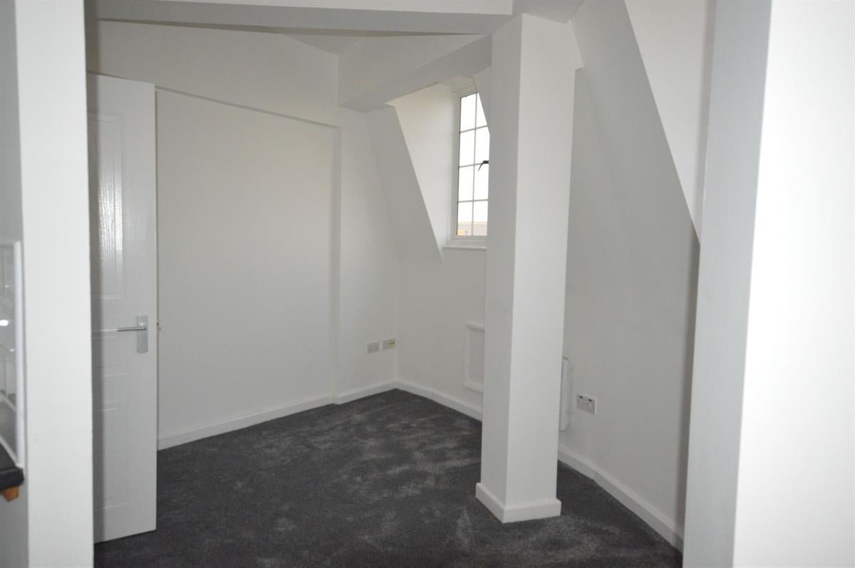 Flat Market Place in Doncaster