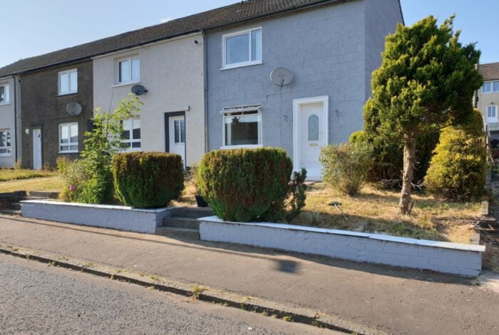 House Meanlour Drive in Muirkirk