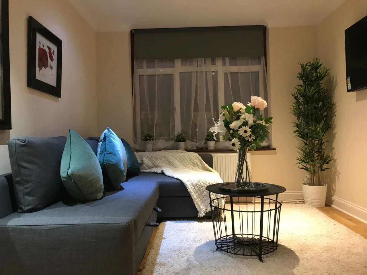 Flat Sidmouth Road in Greater London