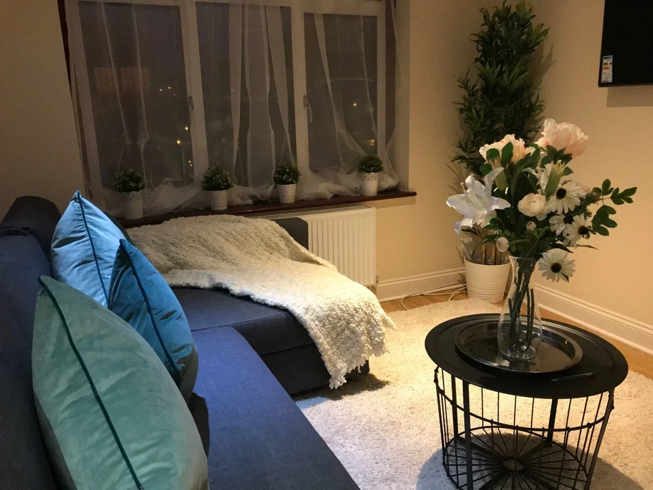Flat Sidmouth Road in Greater London
