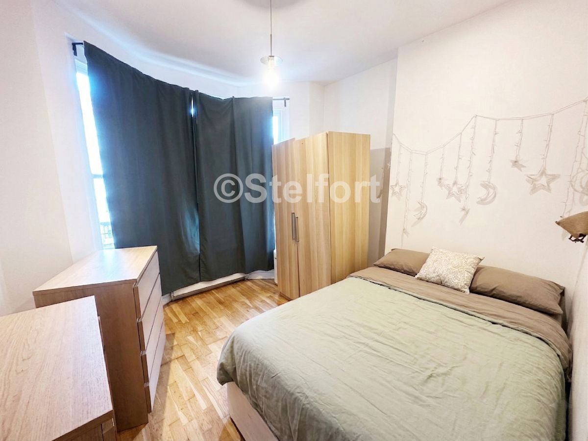 Flat Beresford Road in Greater London
