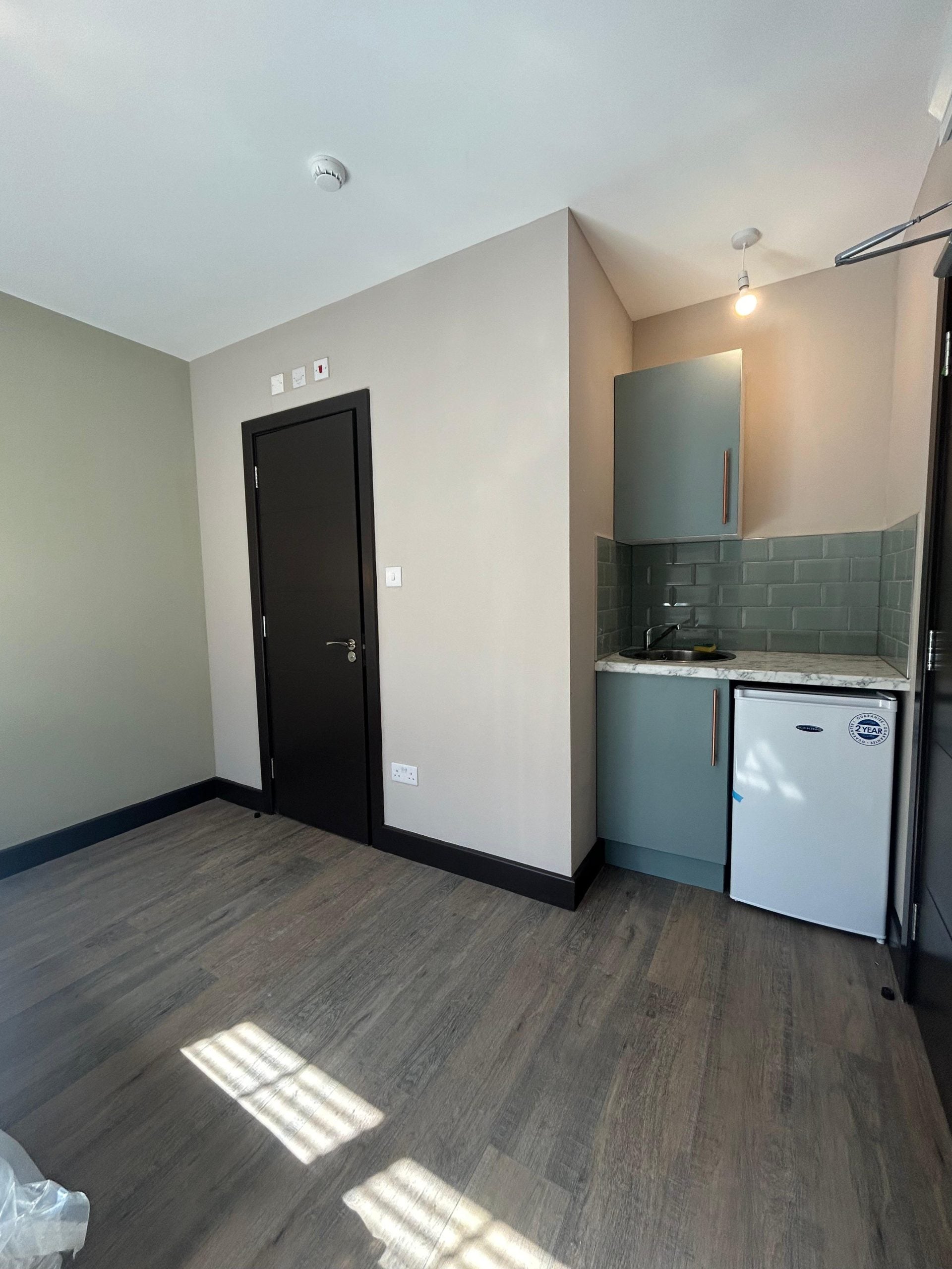 Flat Ferndown in Greater London