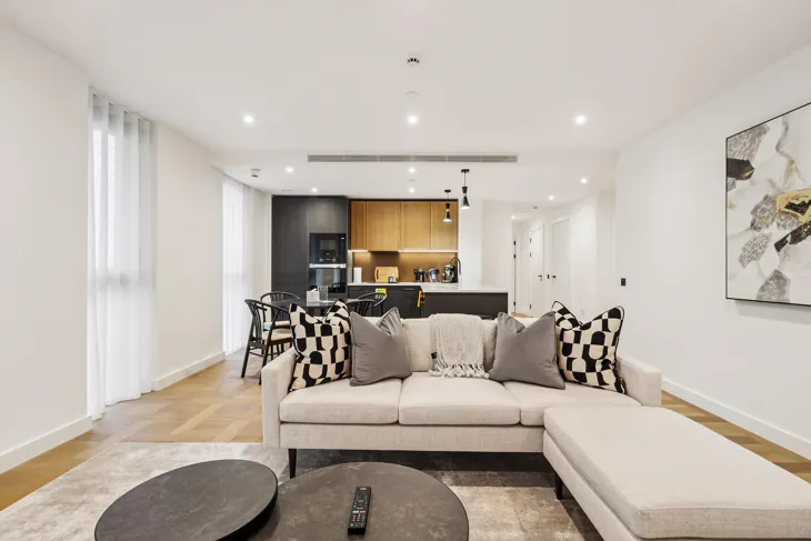 Flat Merino Gardens in Greater London
