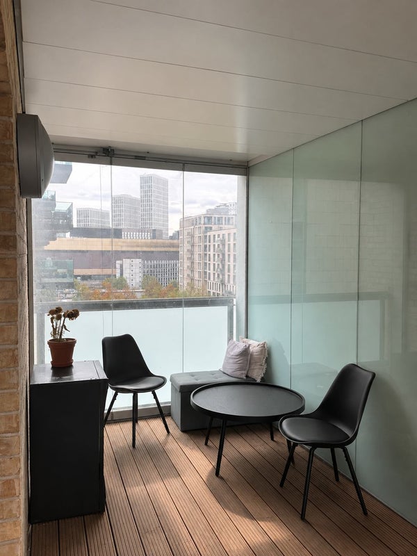 Room Medals Way in Greater London