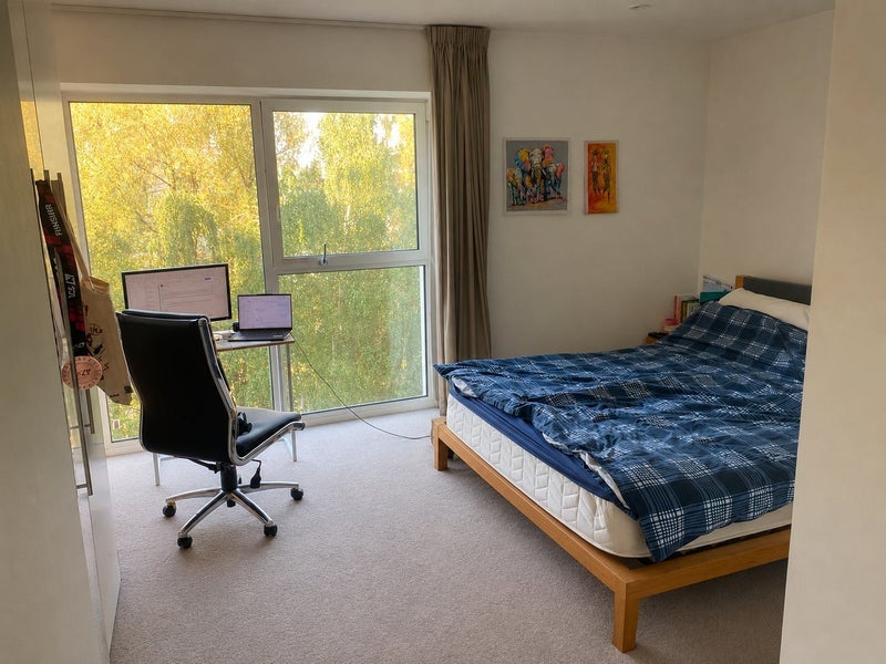 Room Medals Way in Greater London