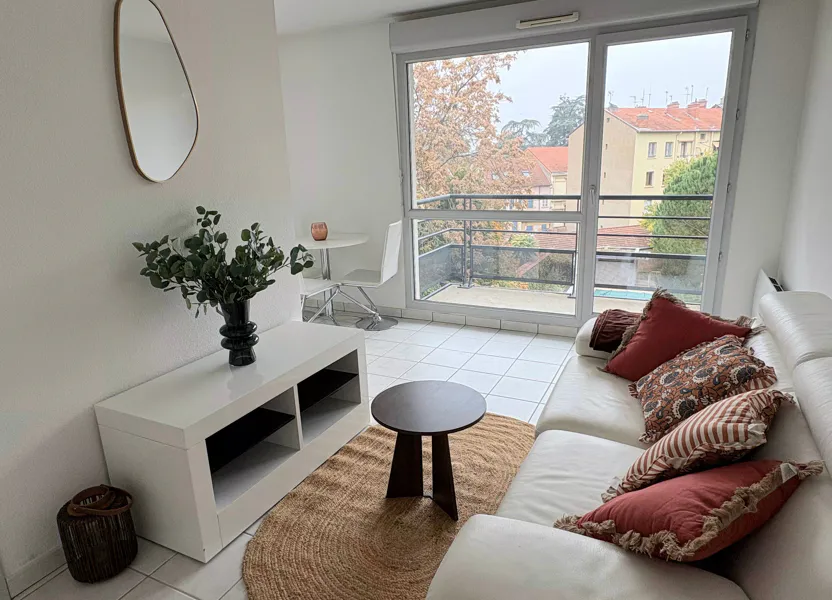 Flat Rue Montesquieu in Villefranche-sur-Saône