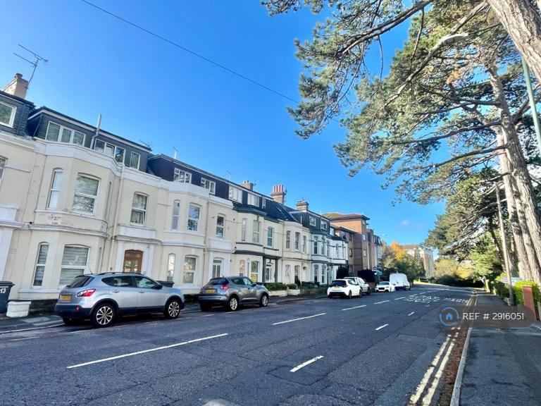 Flat Suffolk Road in Bournemouth