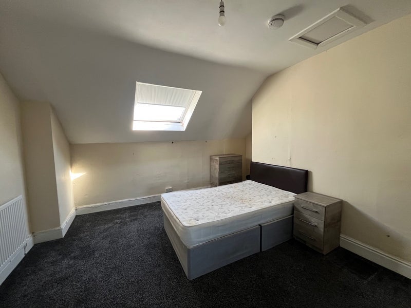 Room Pershore Road in Birmingham