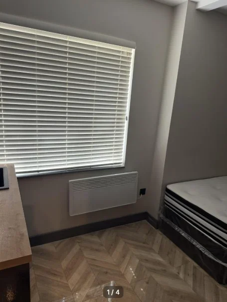 Room London Road in Epsom and Ewell