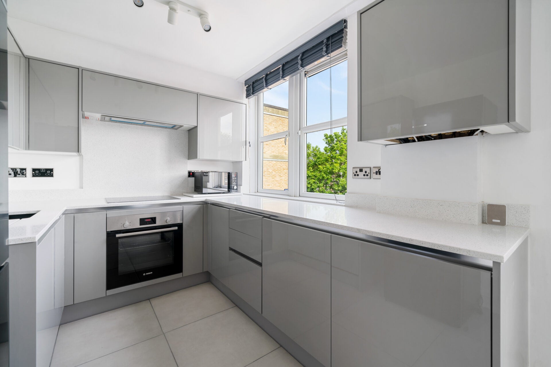 Flat Dunsbury Close in Greater London