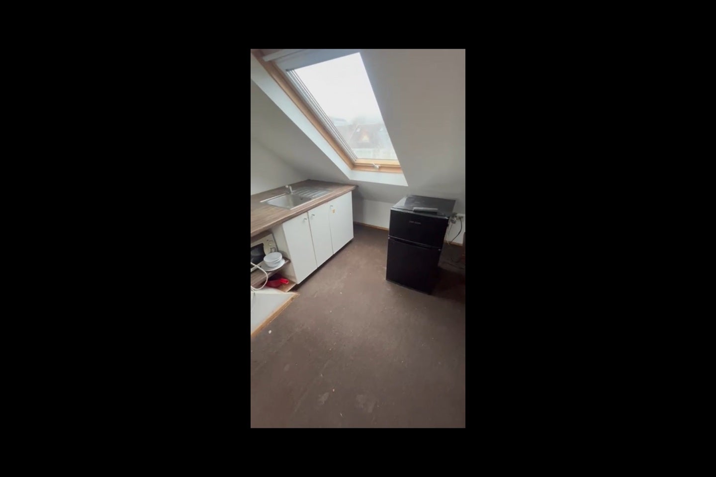 Flat Bulstrode Avenue in Greater London