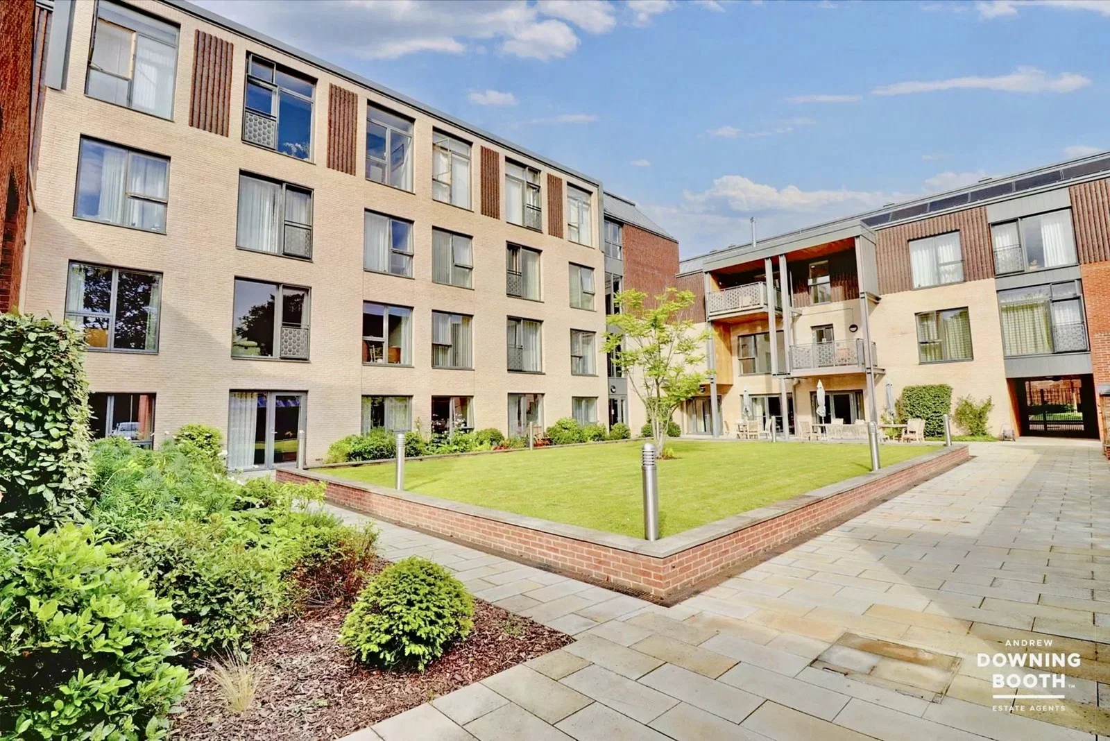 Flat Monks Close in Lichfield