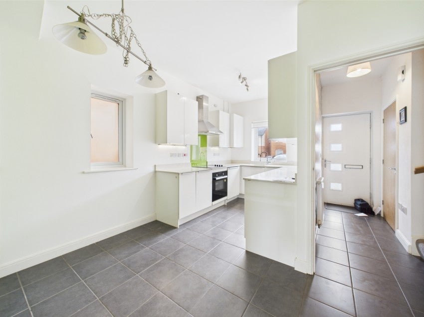 House Newdawn Place in Cheltenham