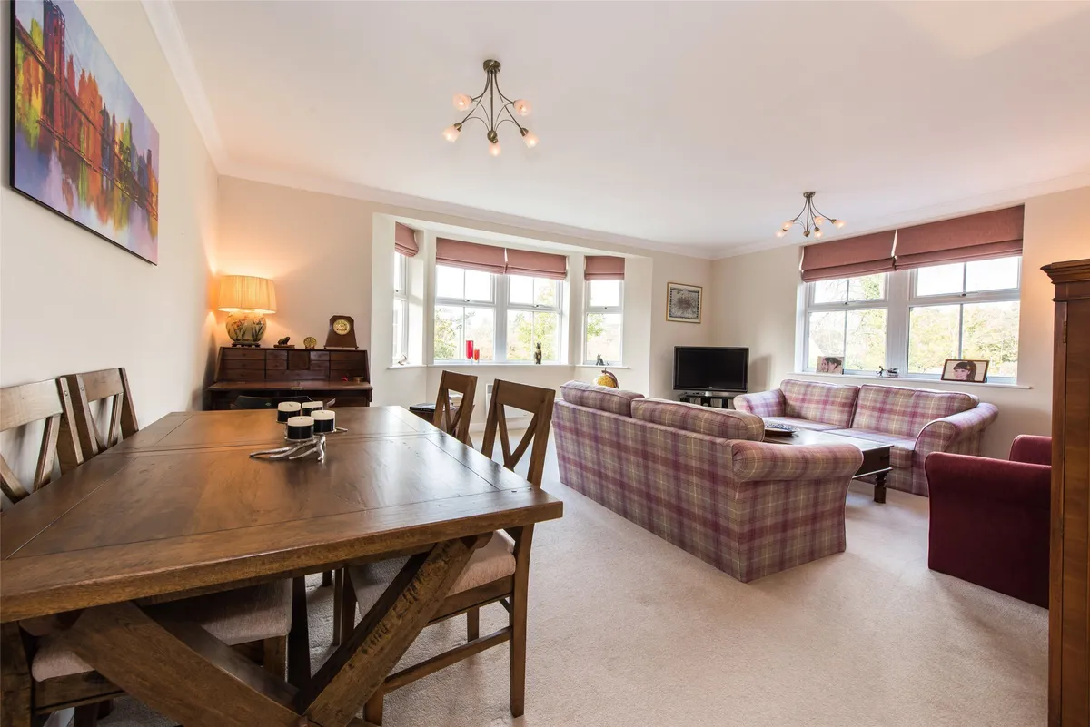Flat Doods Way in Reigate and Banstead