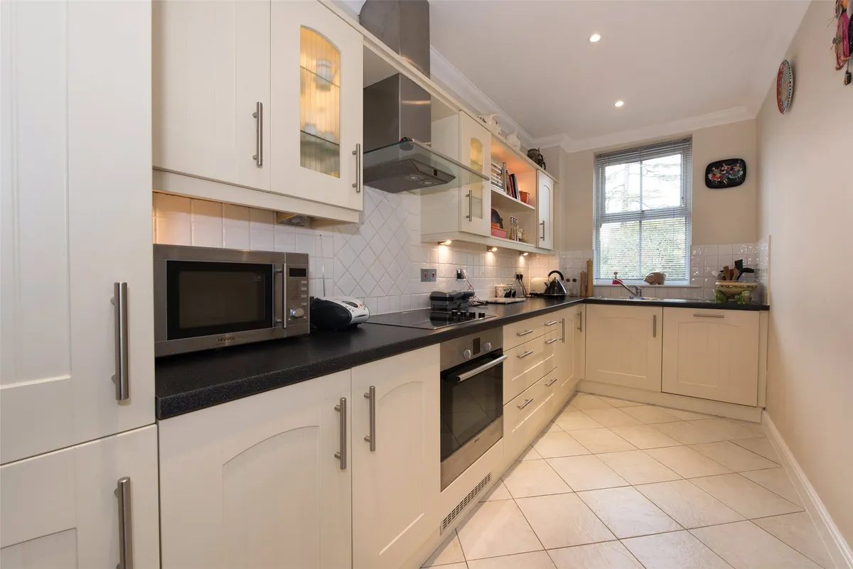 Flat Doods Way in Reigate and Banstead