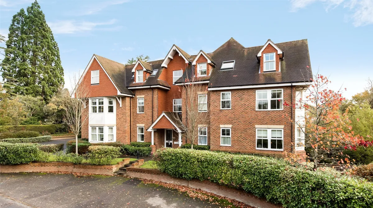 Flat Doods Way in Reigate and Banstead