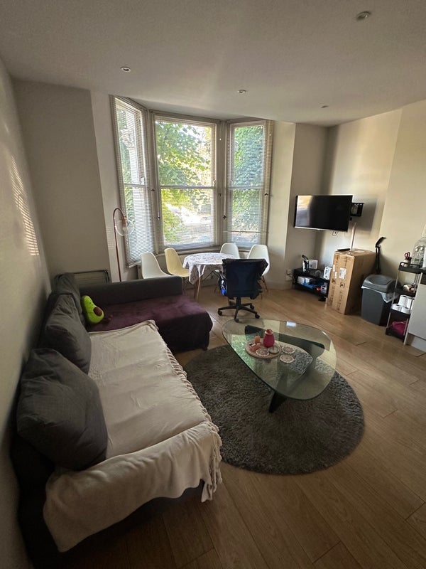 Room Talgarth Road in Greater London