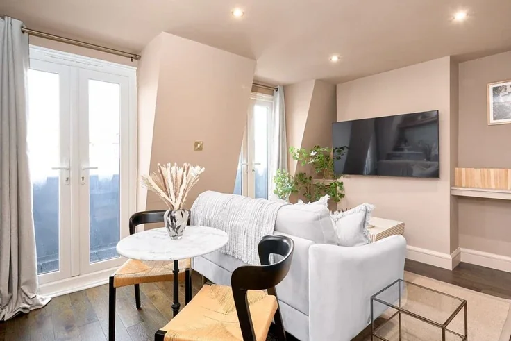 Flat Blenheim Terrace in City of Westminster