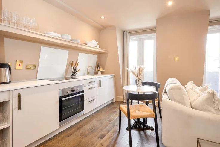 Flat Blenheim Terrace in City of Westminster