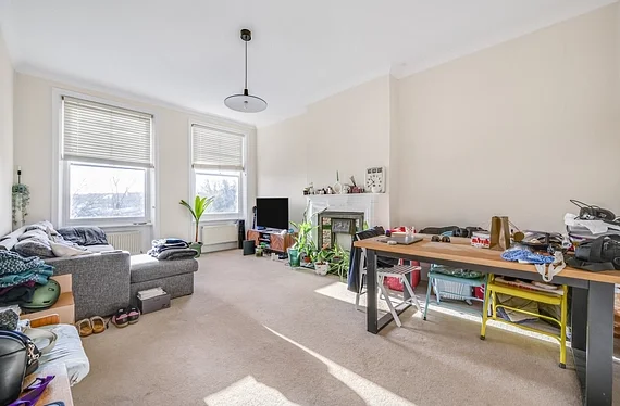 Flat Church Crescent in Greater London