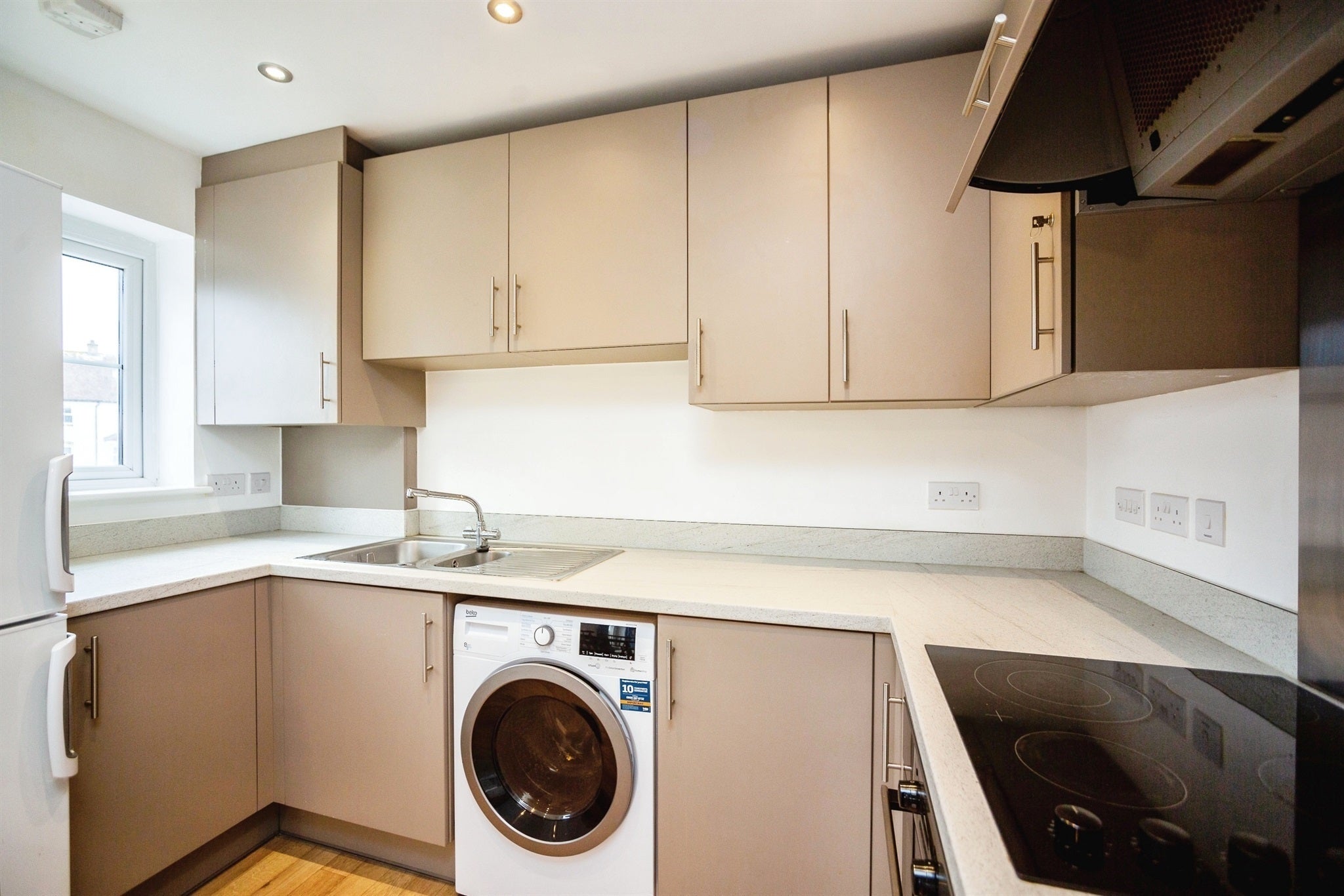 Flat Ryeland Way in Ashford