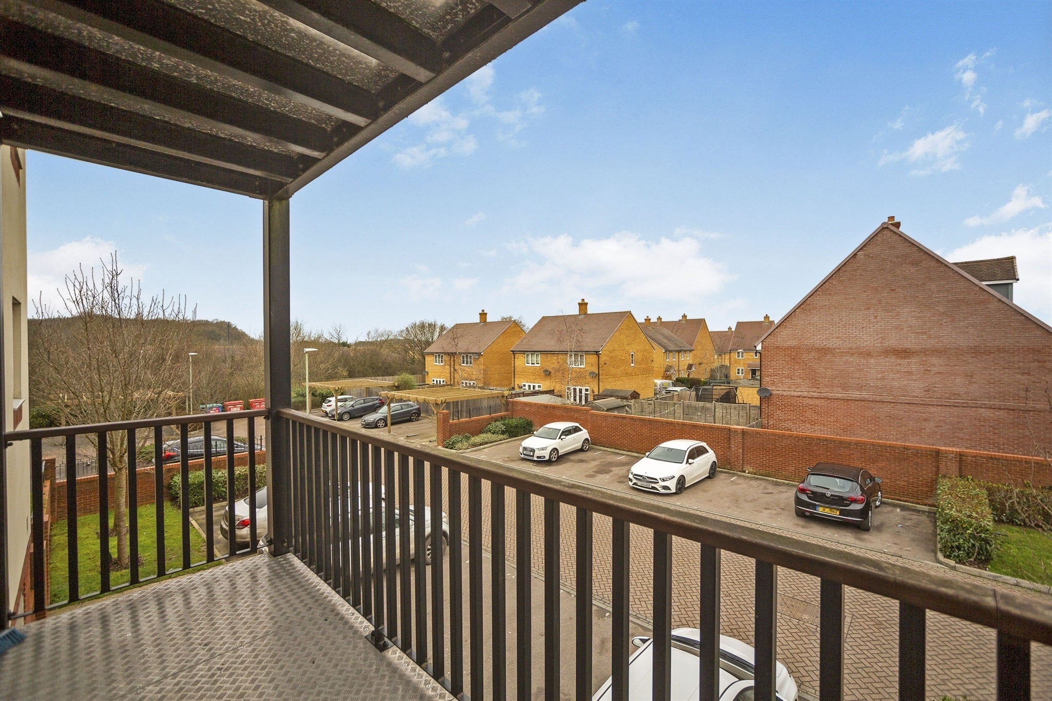 Flat Ryeland Way in Ashford