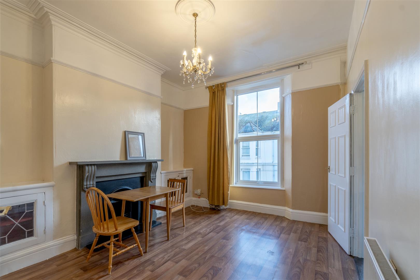 Flat Wyndham Street West in Plymouth