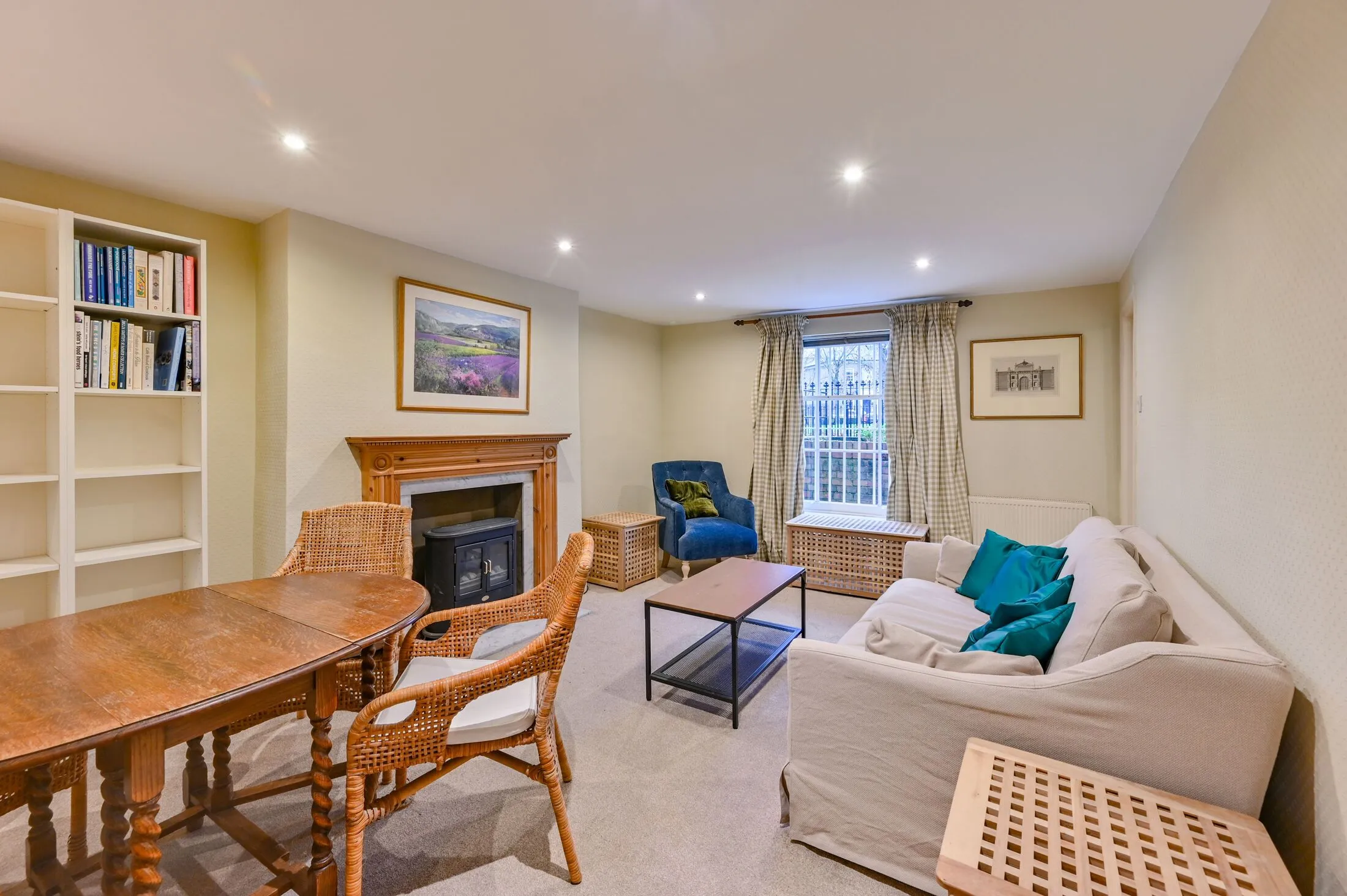Flat Lansdowne Gardens in Greater London