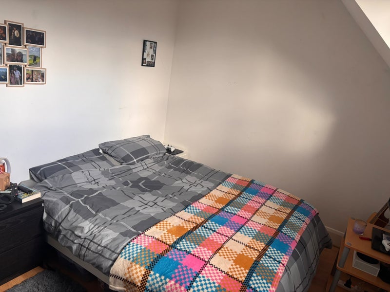 Room Woodlands Park Road in Greater London