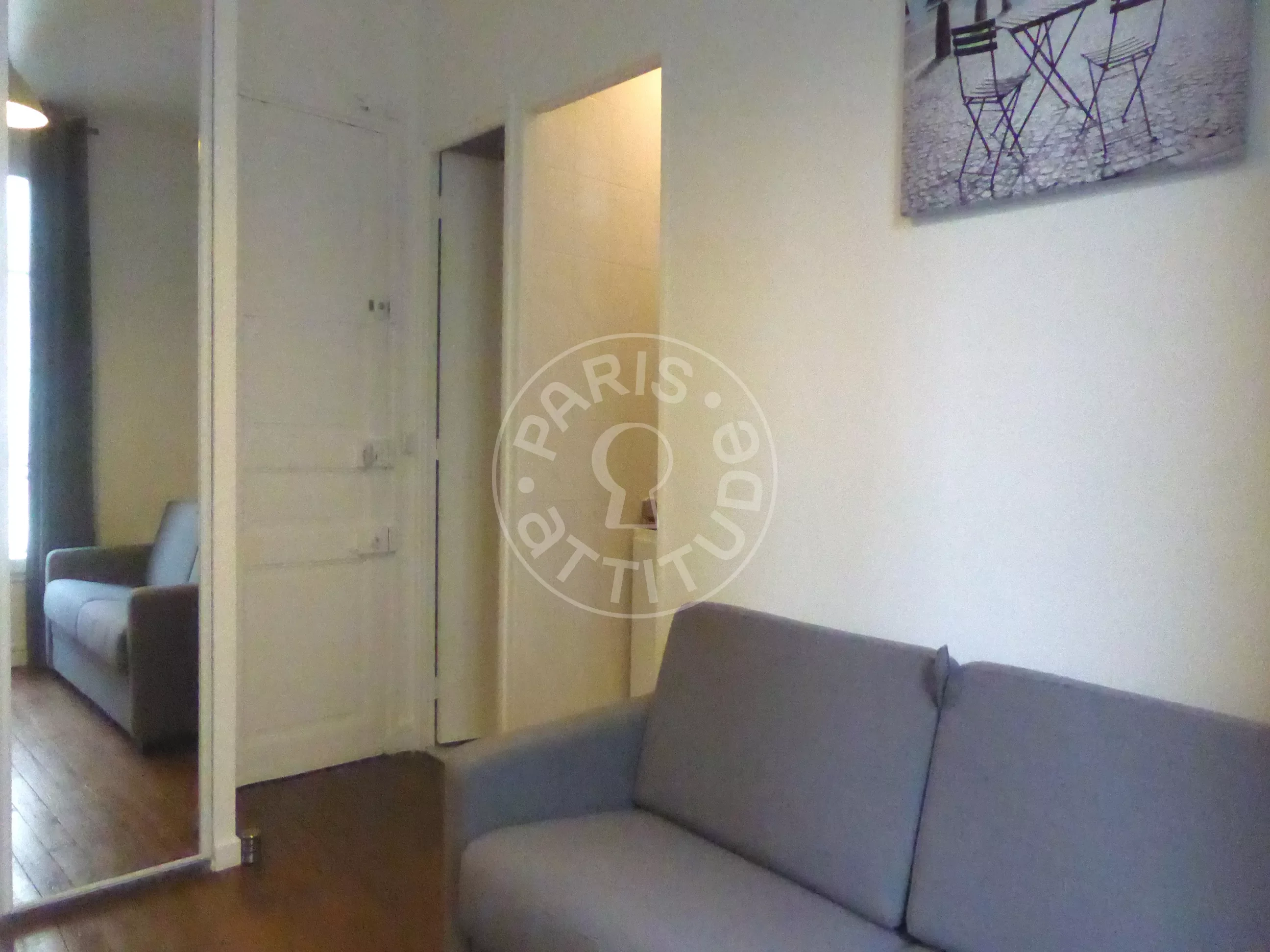 Flat Rue Saint-Maur in Paris