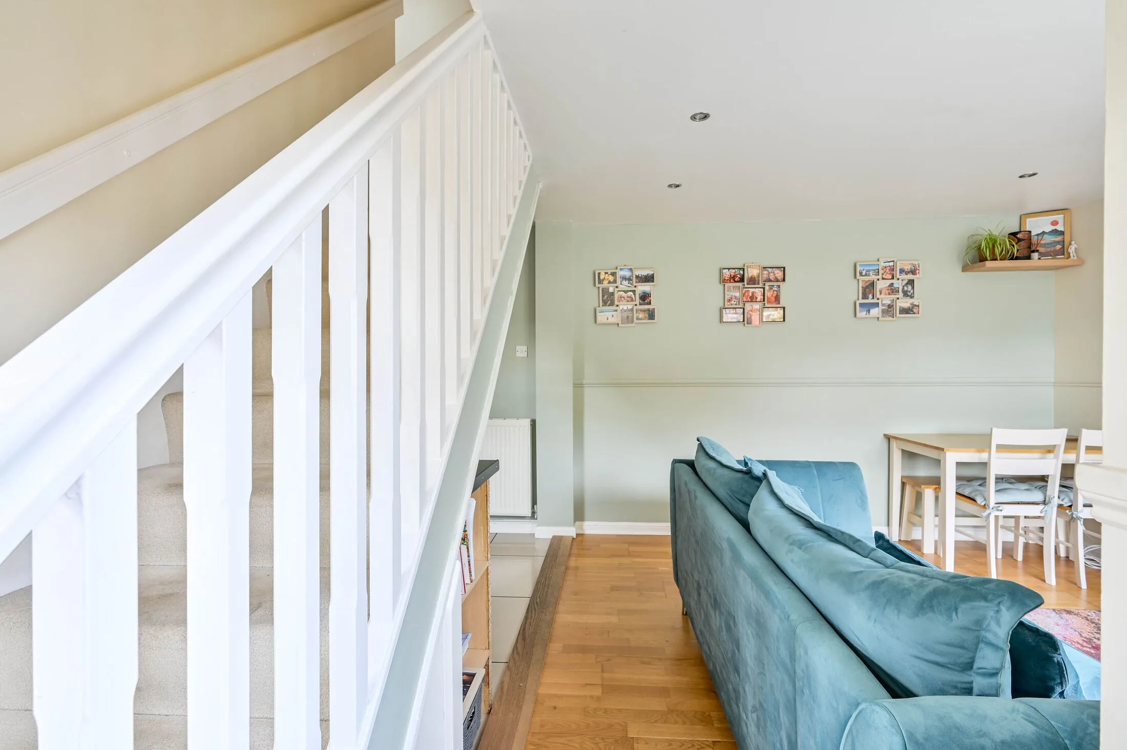 Flat Badger Close in Guildford