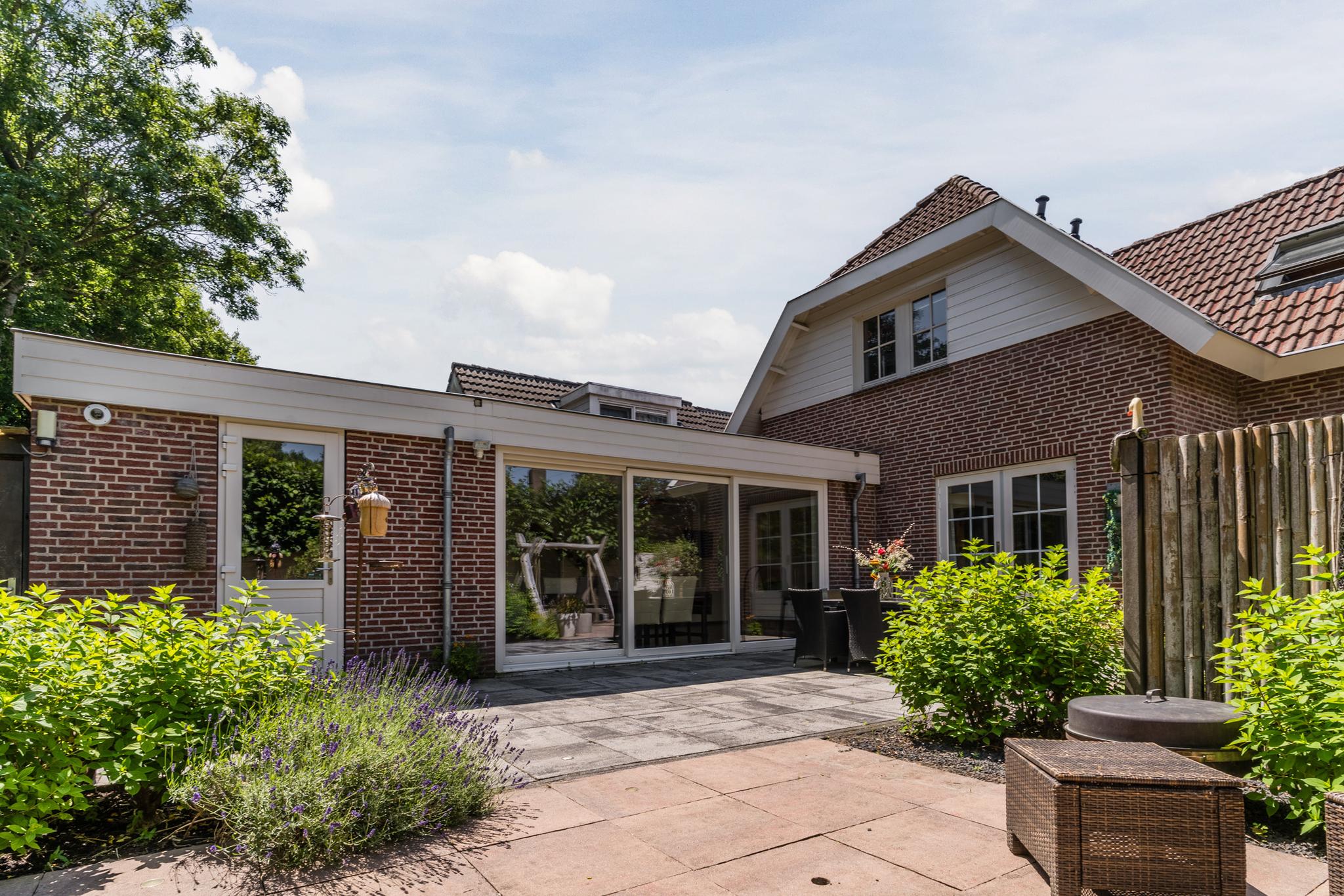 Twee-onder-één-kap te koop: Kroosakker 36, Noord-Scharwoude