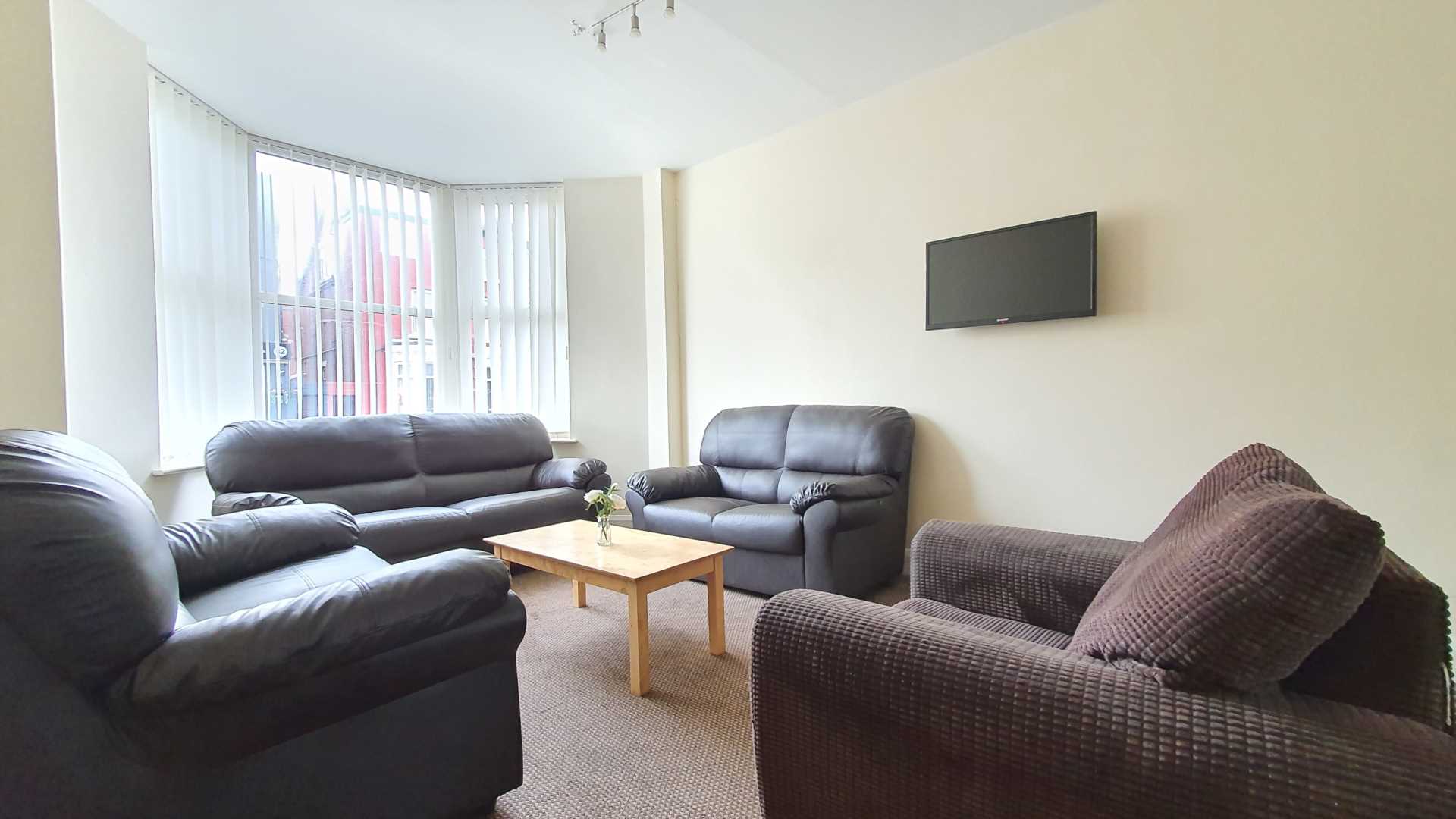 Room Palatine Road in Blackpool