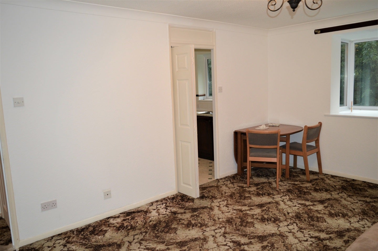 Flat Harkness Close in Greater London