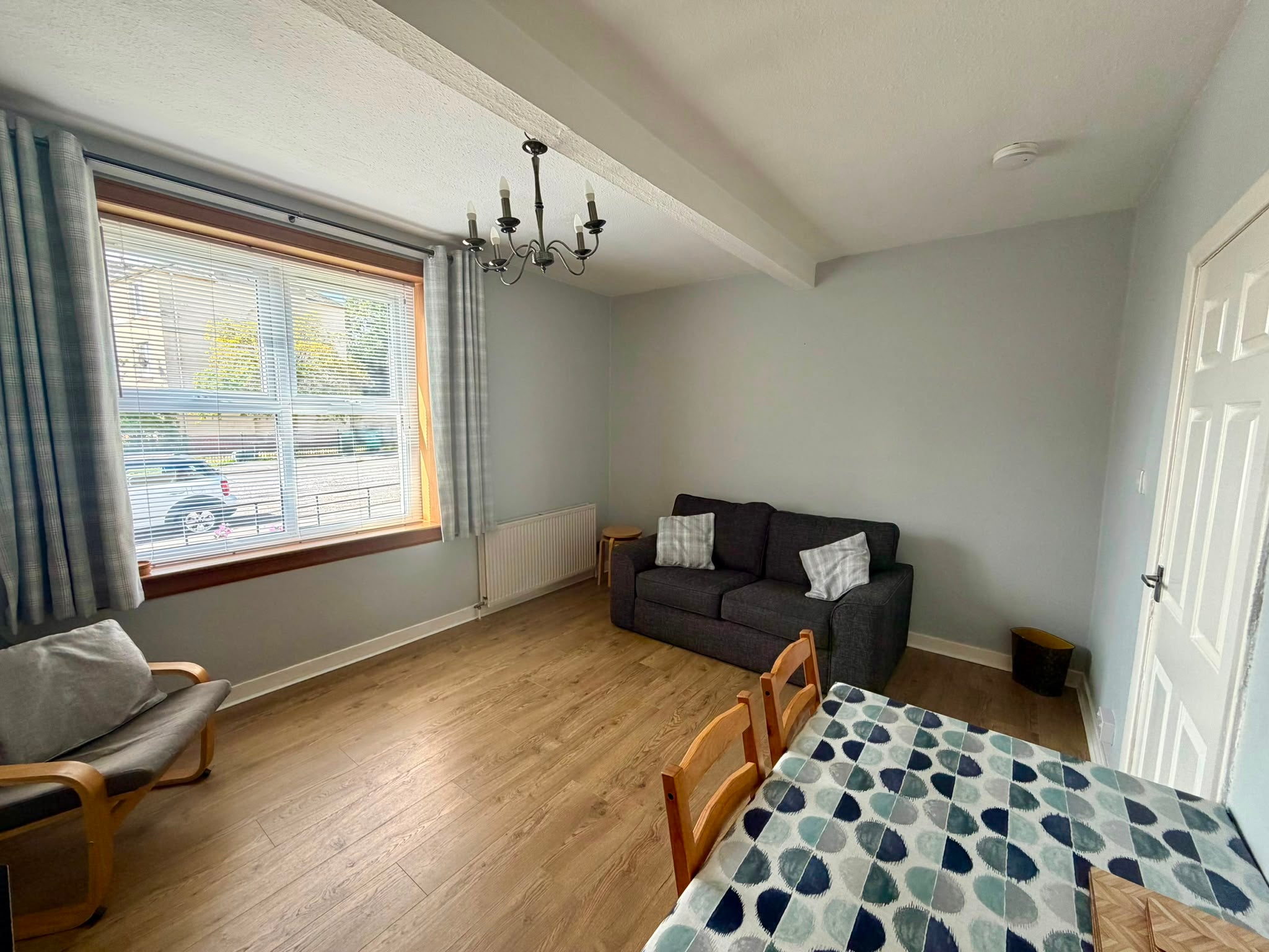 Flat Prestonfield Avenue in City of Edinburgh