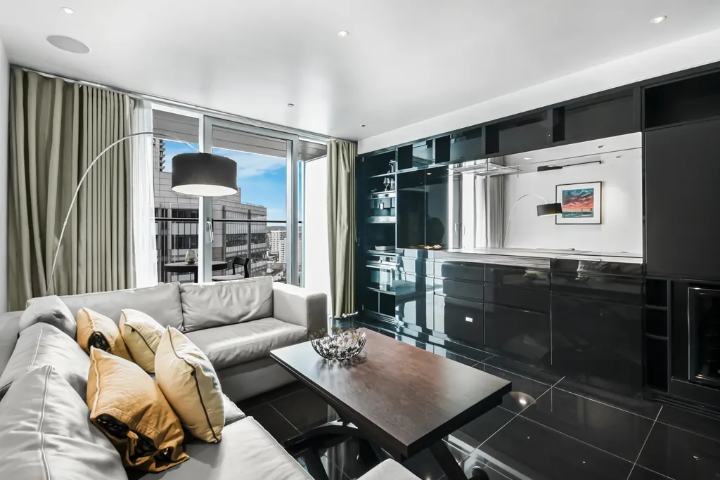 Flat Moor Lane in City of London