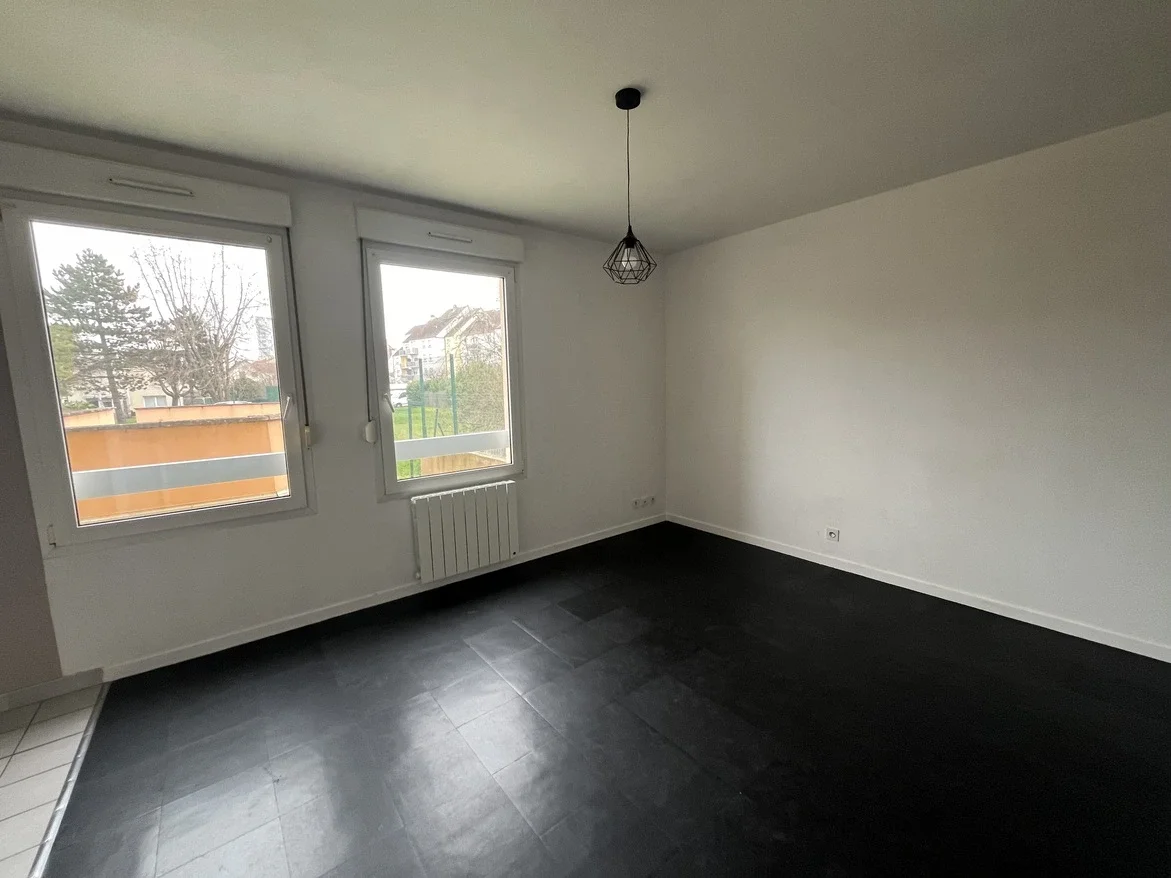 Flat Rue Docteur Renardet in Dijon
