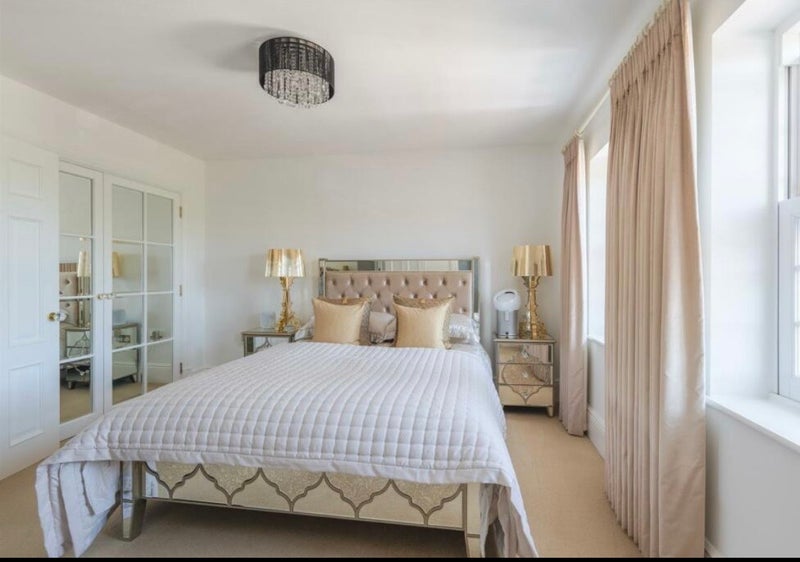 Room Bath Road in Saltford