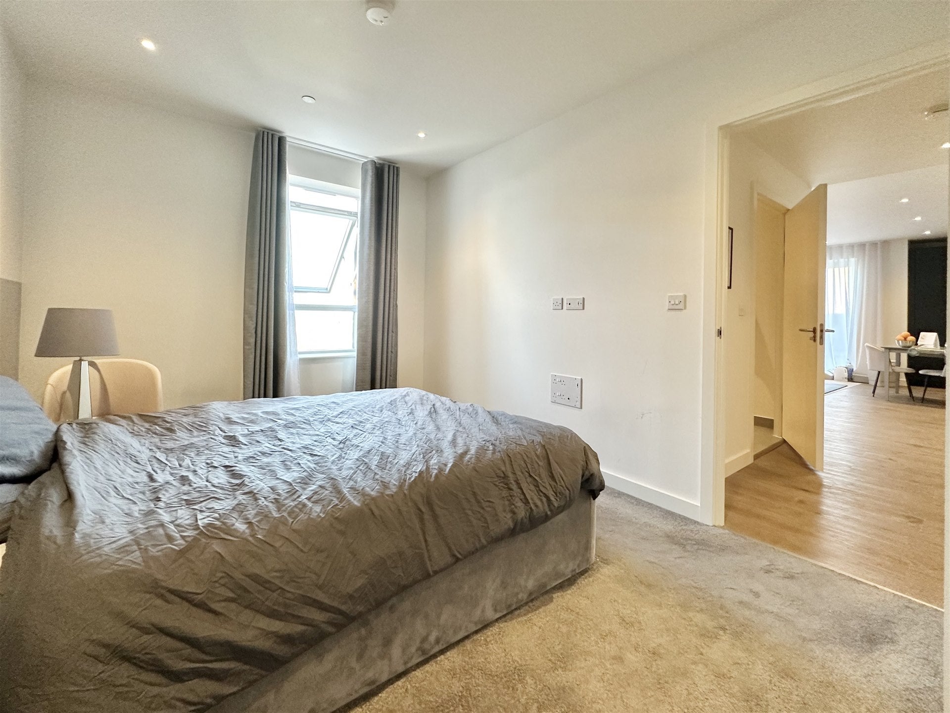 Flat Mary Neuner Road in Greater London
