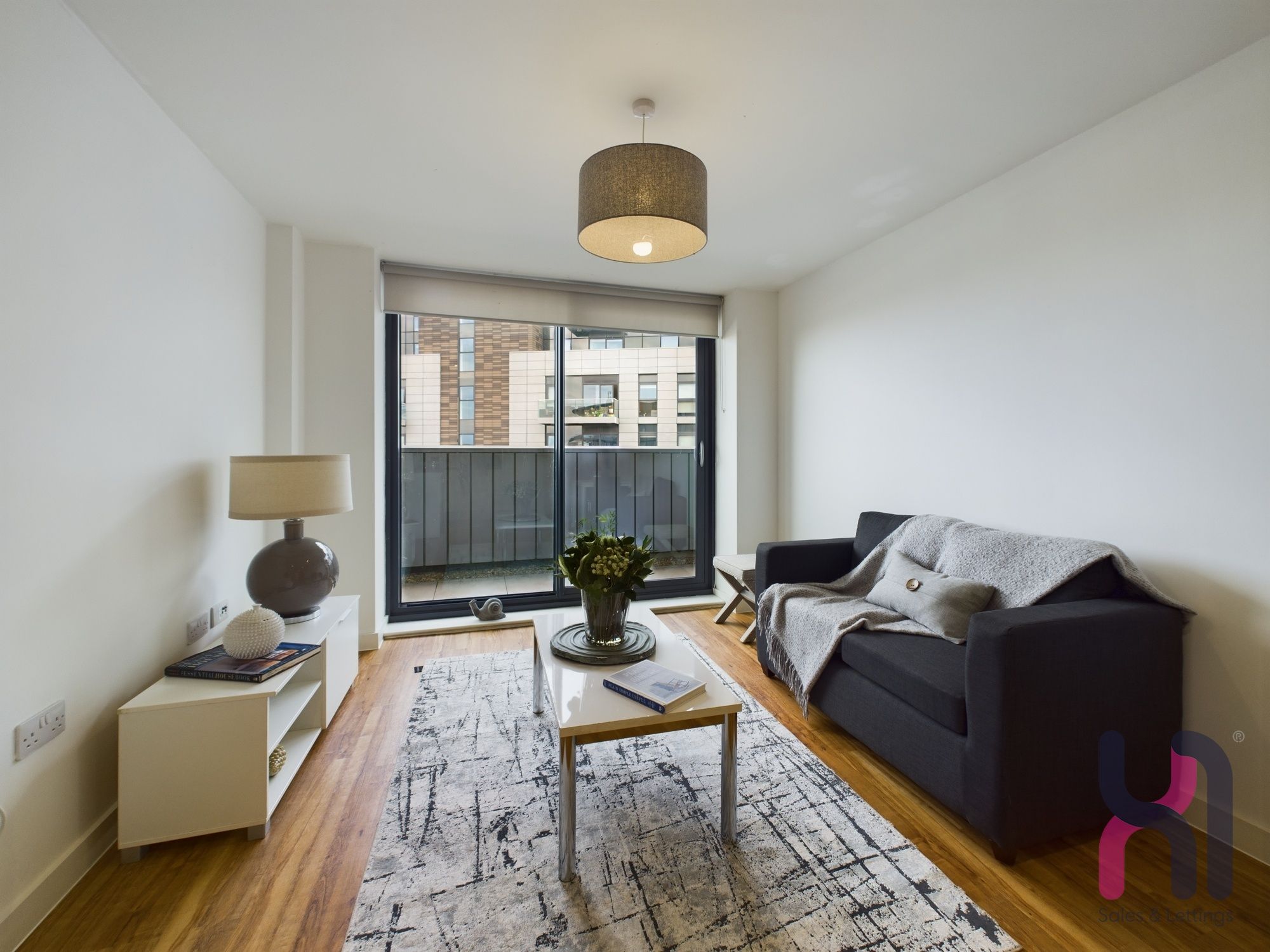 Flat Pomona Strand in Trafford