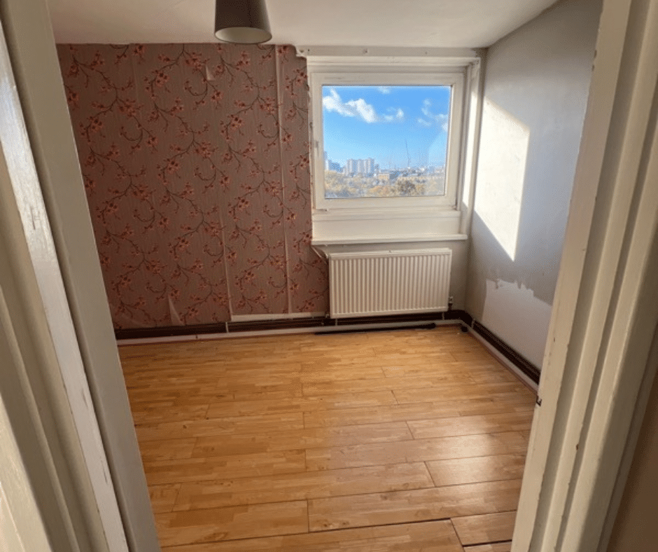 Flat Milburn Lane in Greater London