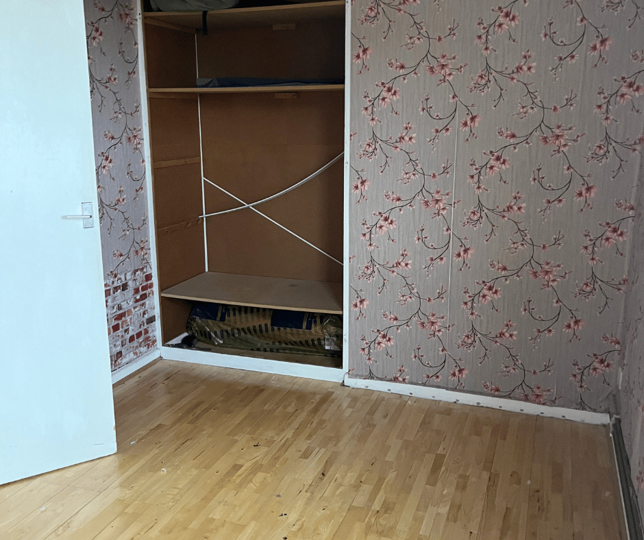Flat Milburn Lane in Greater London